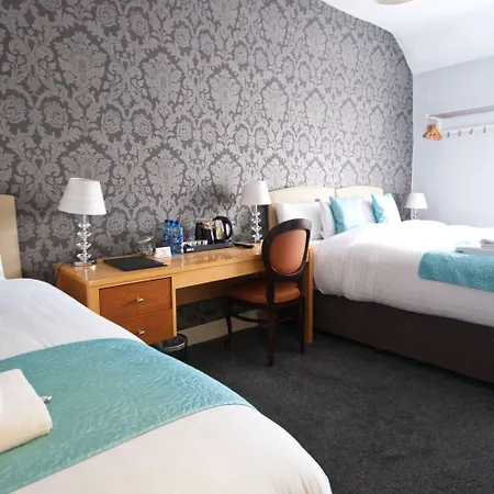 Clifden House By Nina بيت ضيافة 3*