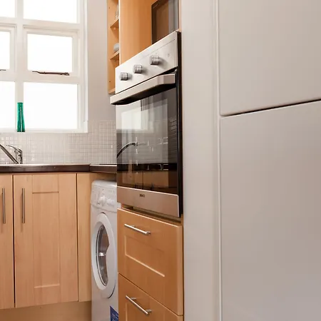 بيت ضيافة Clifden House By Nina 3*