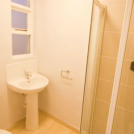 Clifden House By Nina دبلن