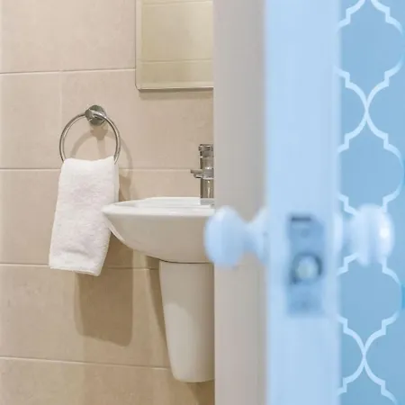 بيت ضيافة Clifden House By Nina