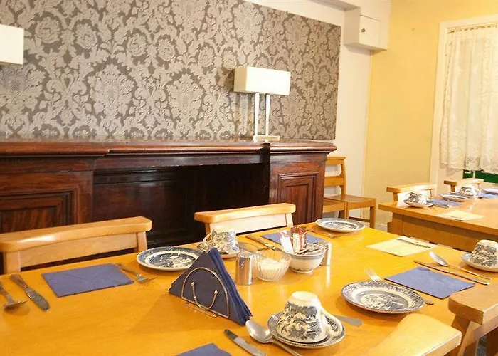 Clifden House By Nina Gæstehus Dublin