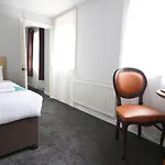 Guest house Clifden House By Nina 3*