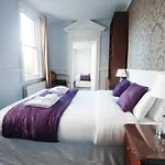 Gæstehus Clifden House By Nina 3*