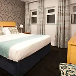 Pensión Clifden House By Nina 3*