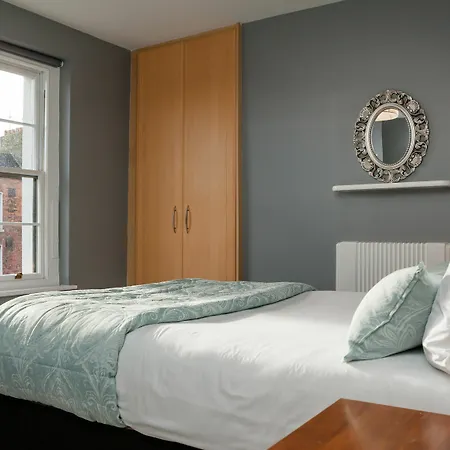Gasthof Clifden House By Nina Dublin
