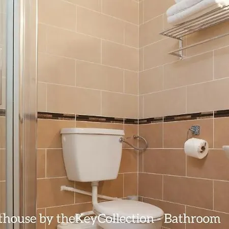 Clifden House By Nina