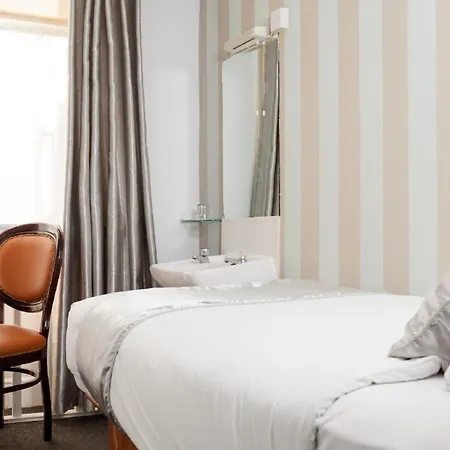 Guest house Clifden House By Nina Dublin