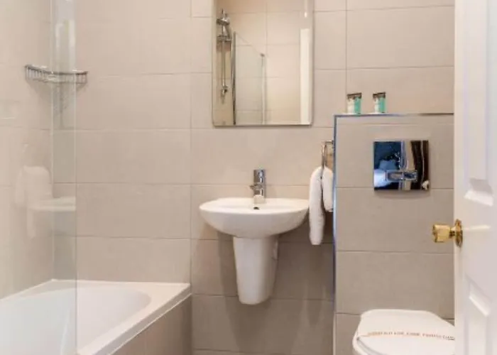 Clifden House By Nina Guest house 3*