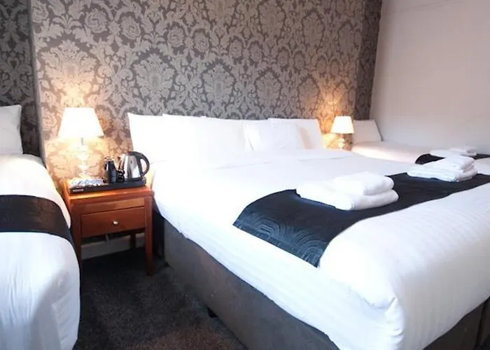 Гостевой дом Clifden House By Nina 3*