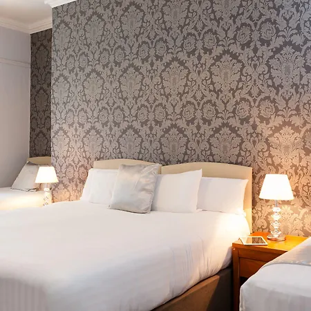 Clifden House By Nina 3*